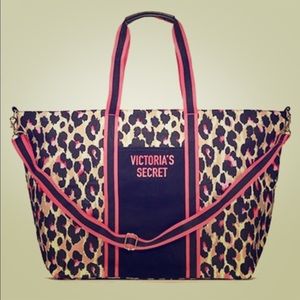 Victoria’s Secret weekender tote bag